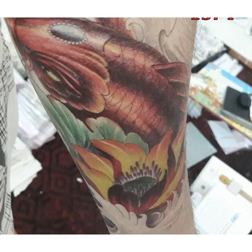 Combo 3 tấm hình xăm dán tattoo cao cấp 15X21cm CÁ CHÉP LƯỚT SÓNG CHỜ HÓA RỒNG