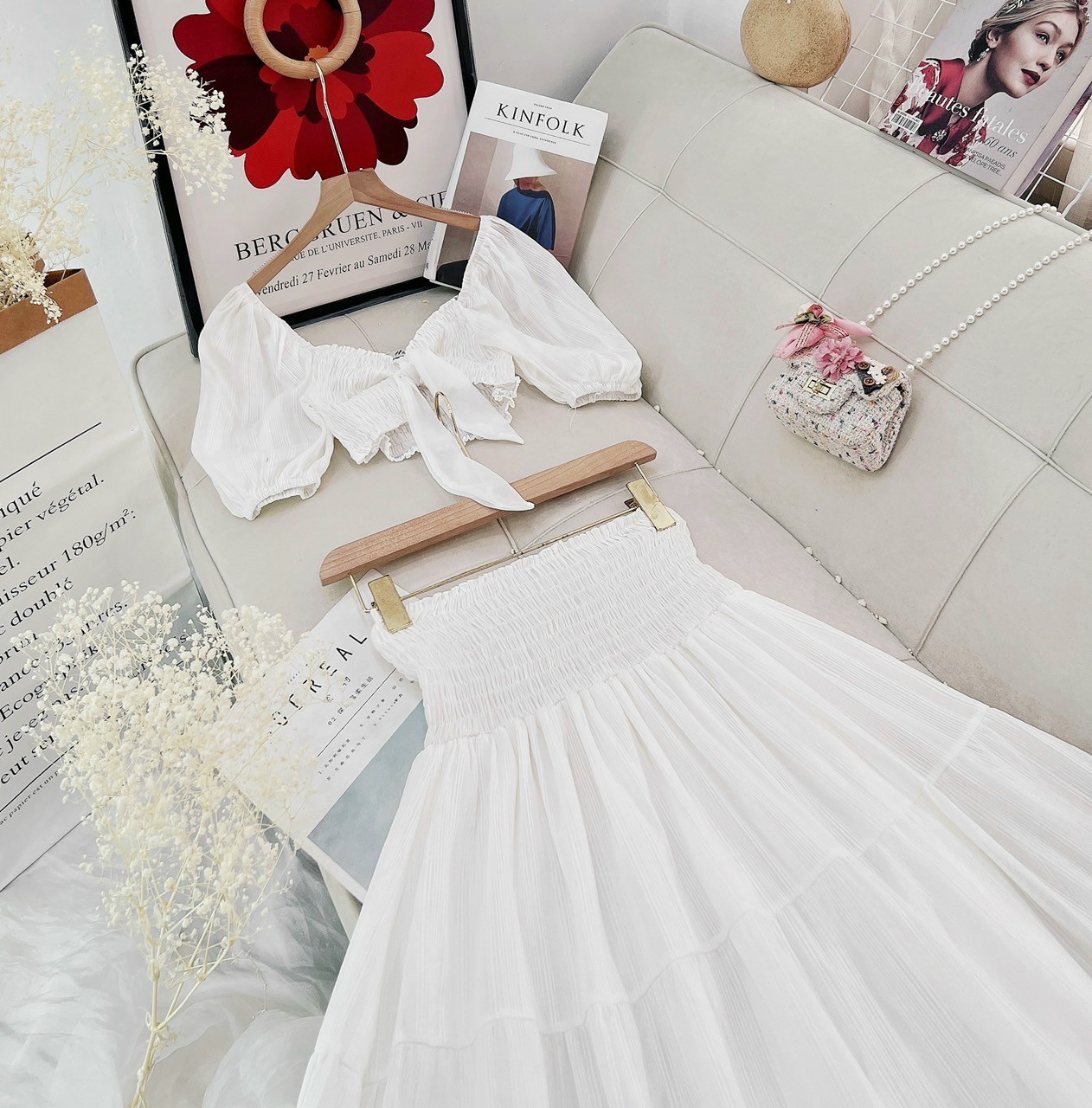 Set maxi biển trắng tay phồng áo droptop