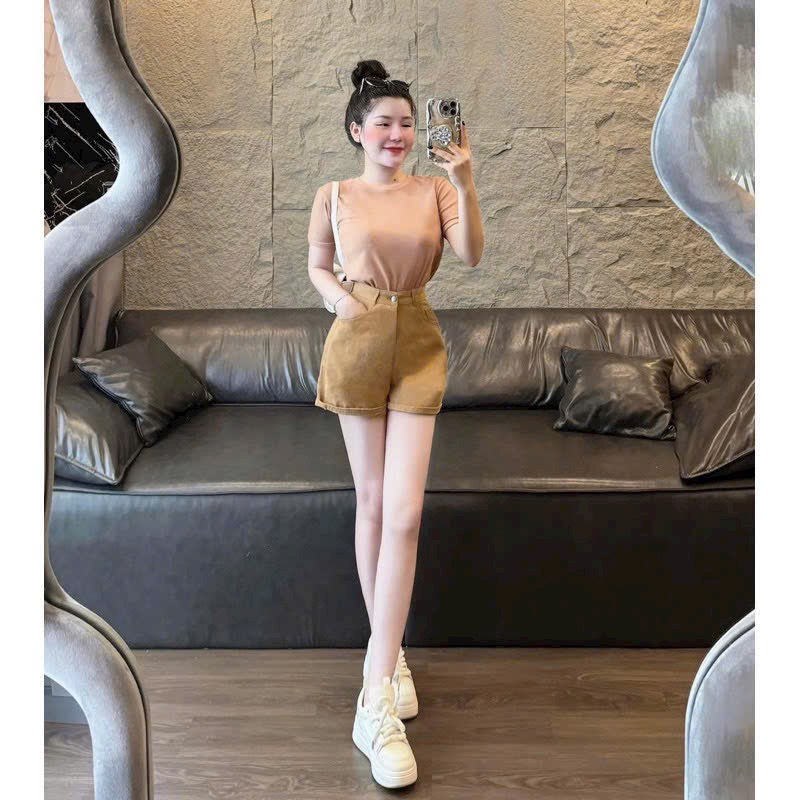 SET ĐÙI KAKI KÈM ÁO THUN TĂM LẠNH MÀU Y HÌNH