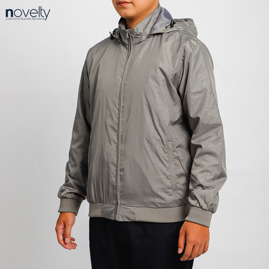 Áo jacket nam in chìm nón rời Novelty xám nhạt 2203272