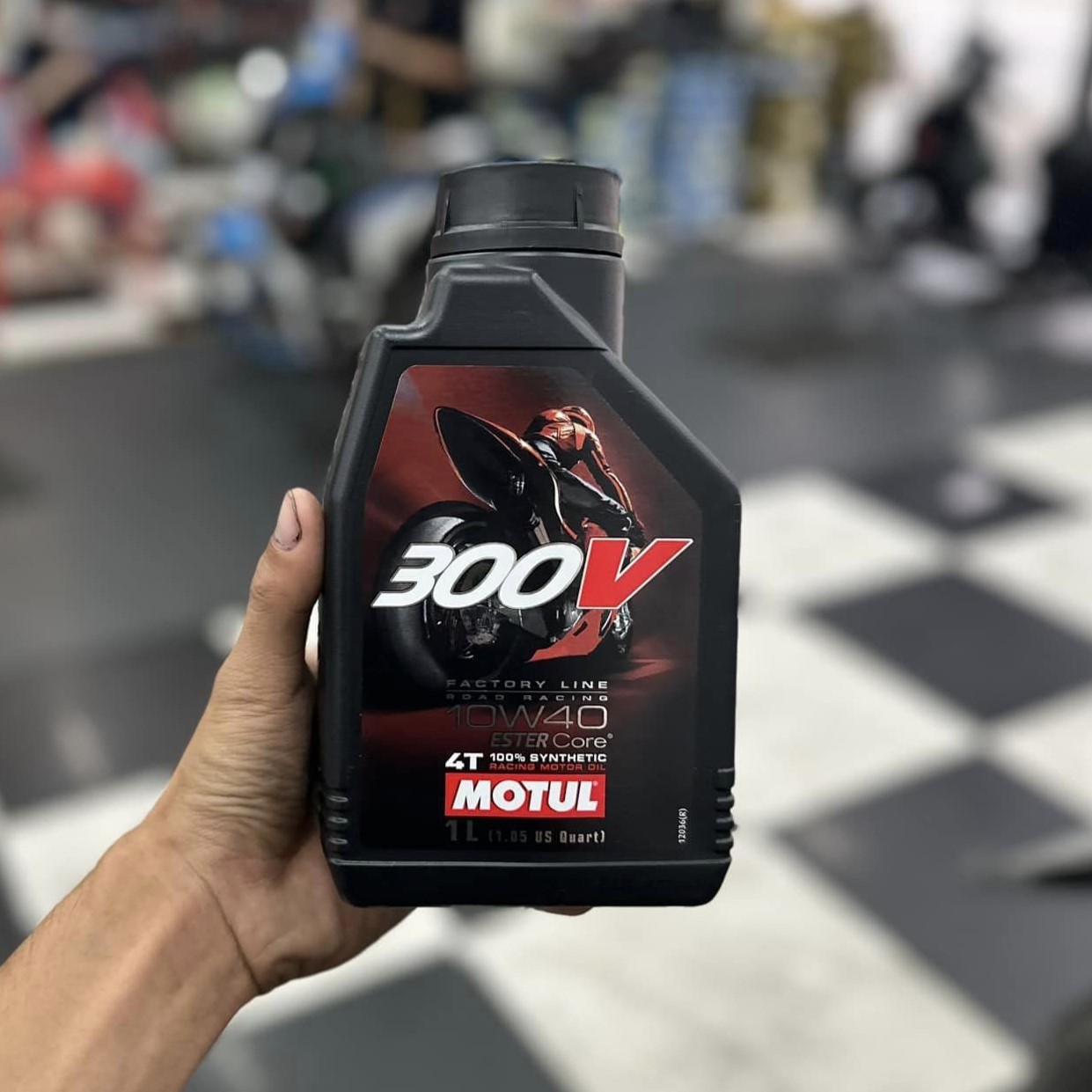 Nhớt Motul 300V Factory Line 10W40