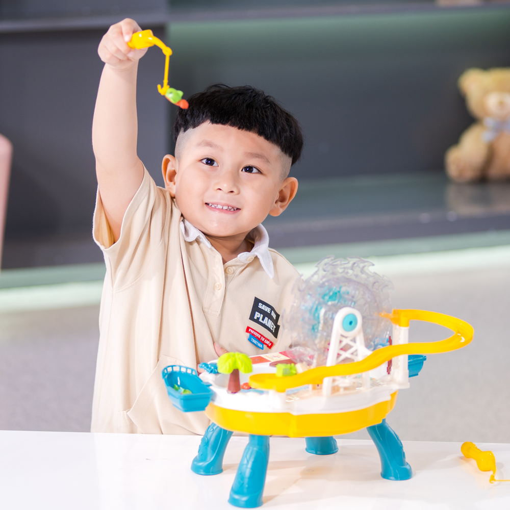 Bộ câu cá điện đa năng có nhạc nước đèn lấp lánh kèm vòng xoay trượt xe ô tô