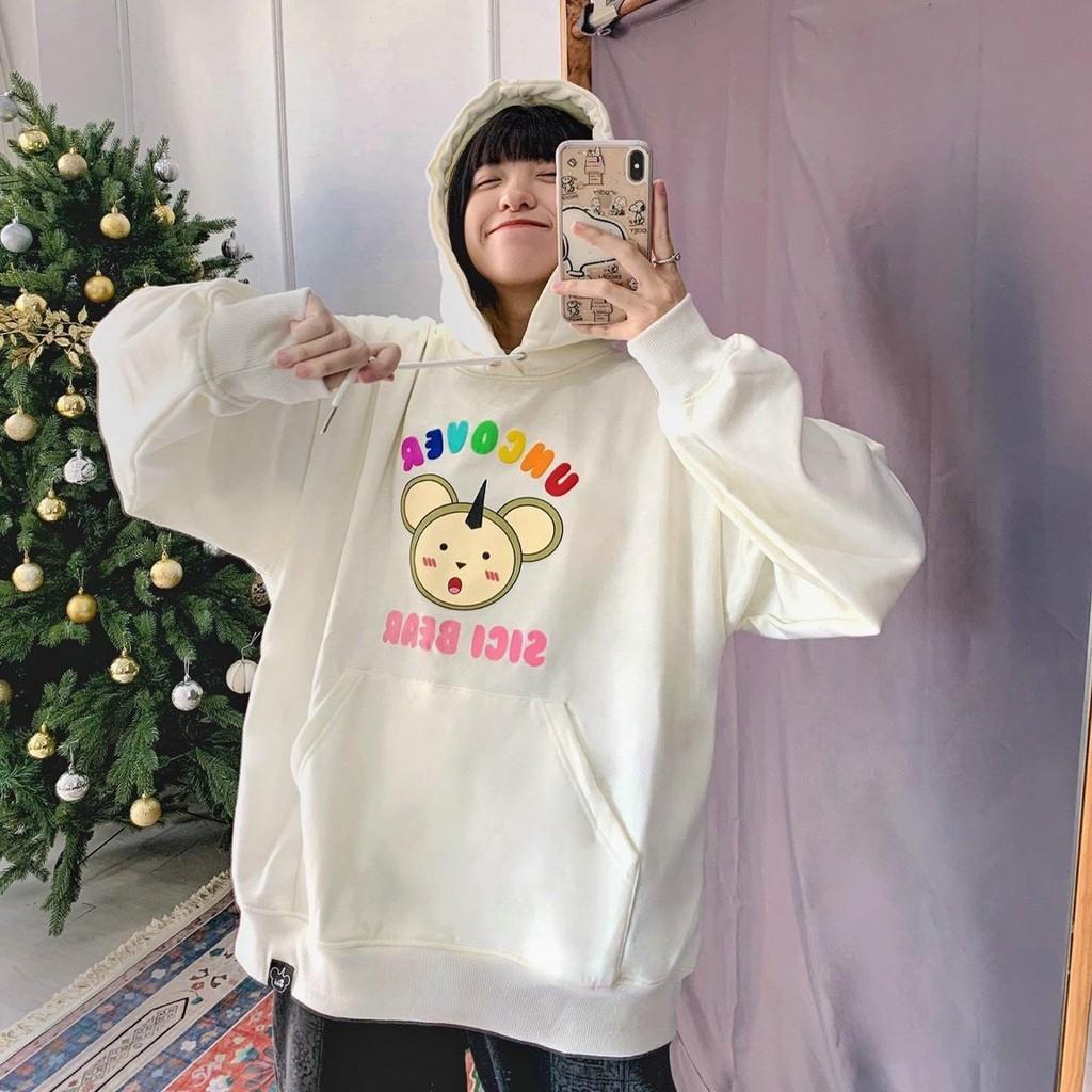 HOODIE SWEATSHIRT CÓ TÚI IN MẶT GẤU UNCOVER TP B.BY
