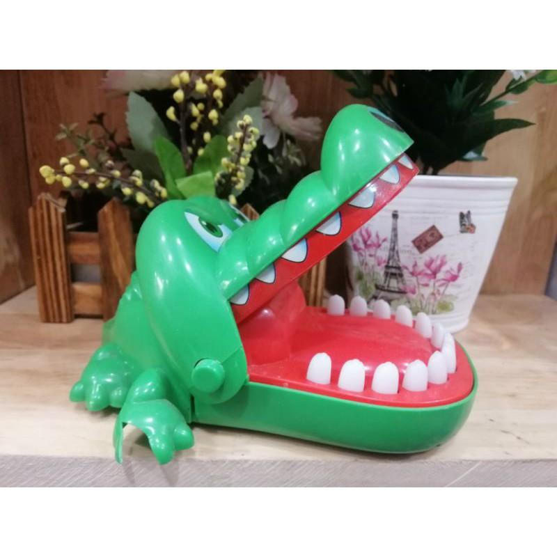ĐỒ CHƠI CÁ SẤU CẠP RĂNG