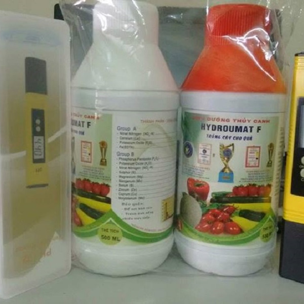 1 bút đo độ pH: PH-02 Auto hiệu chuẩn và 1 cặp HYDROUMAT F