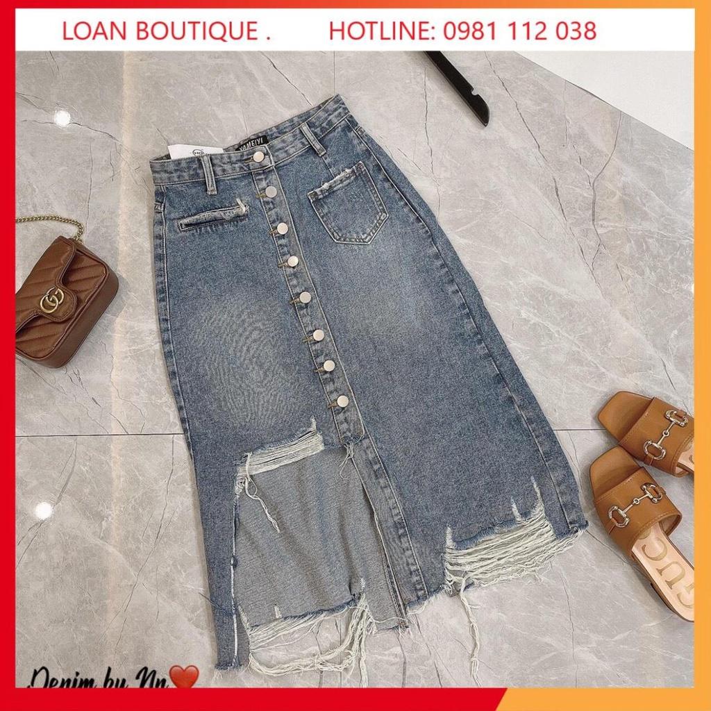 CHÂN VÁY JEAN DÀI VẠT LỆCH RÁCH GẤU VIỀN CÚC DỌC _CHÂN VÁY BÒ RÁCH DÁNG DÀI LOANBOUTIQUE