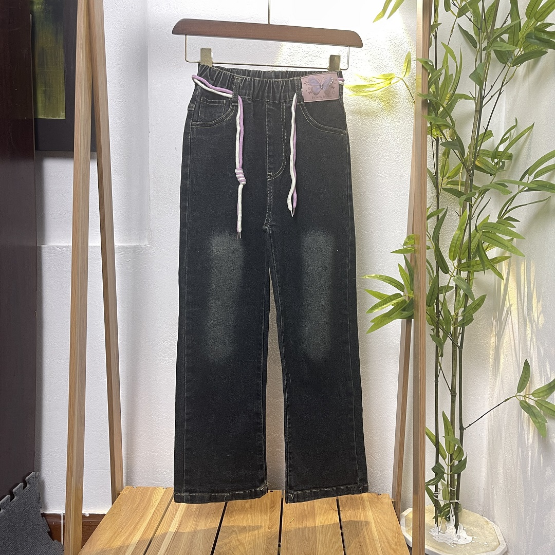 Quần jean bé gái size đại ống sớ 8-16 tuổi đính bươm kèm dây đai vải co giãn dáng thời trang