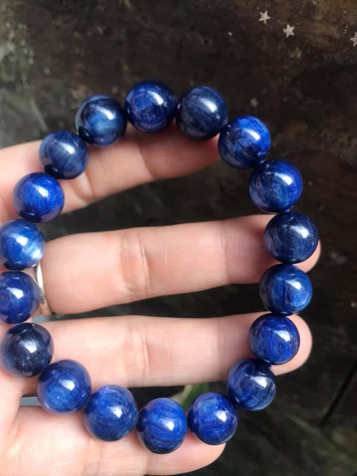 CHIẾC LẮC TAY ĐÁ KYANITE HÀNG CAO CẤP ĐÁ THIÊN NHIÊN SIZE 11LY5 MÀU XANH DƯƠNG ĐẬM ĐẸP TUYỆT VỜI DÀNH CHO NỮ MỆNH THỦY MỆNH MỘC