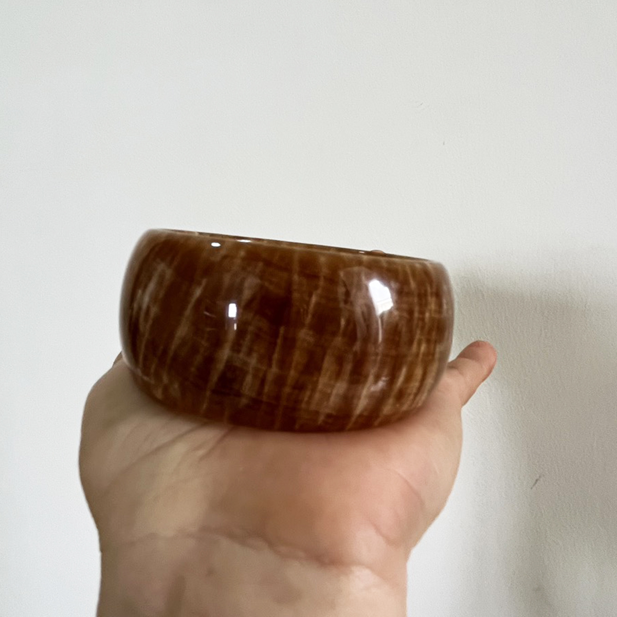Vòng tay cẩm thạch màu vàng ngọc thật cho mệnh Kim và Thổ cao 2.7-3cm vongtaymenhkim