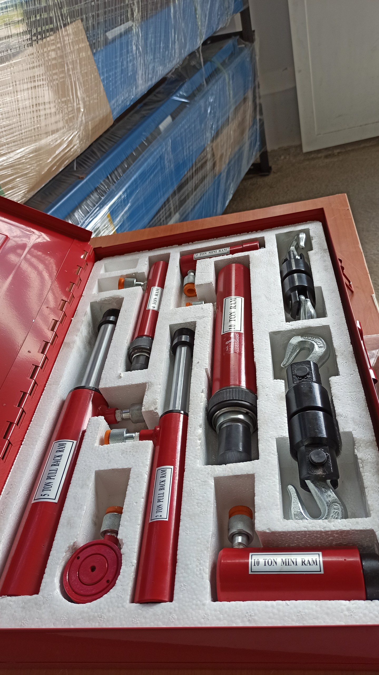 Xy lanh thủy lực, bộ kéo móc thân xe thủy lực