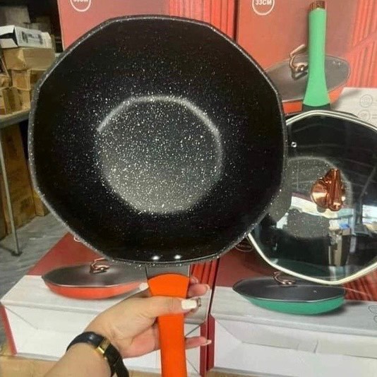 Chảo bí gang chống dính cao cấp, chảo gang sâu lòng chống dính có lớp vân đá 32cm chuyên xào, nấu, nướng cực tiện lợi- Shop Gia Dụng Và Phụ Kiện