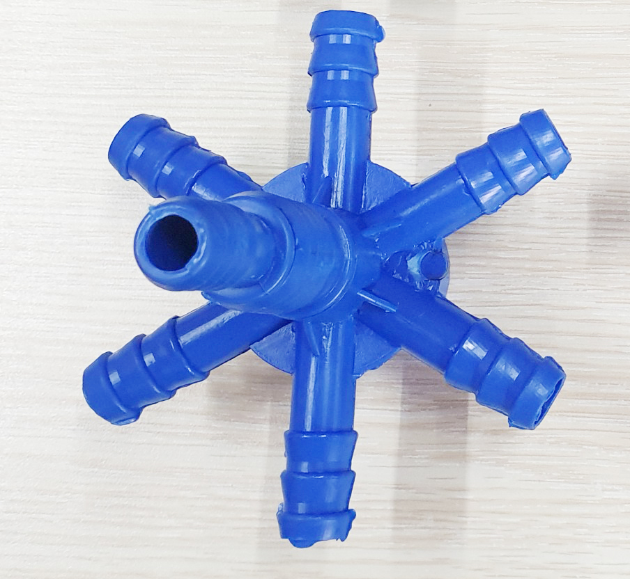 Giá chia hoa mai 6 nhánh ống nối 21mm + 2m ống nano tube đen