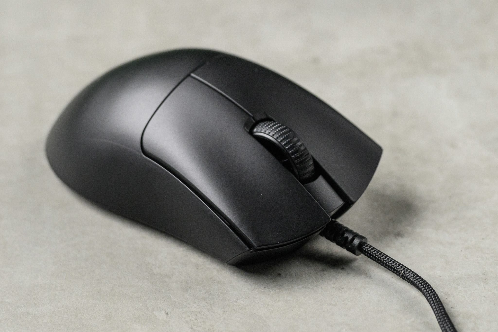 Chuột có dây Razer DeathAdder V3-Ultra-lightweight Ergonomic Esports Mouse_Mới, hàng chính hãng