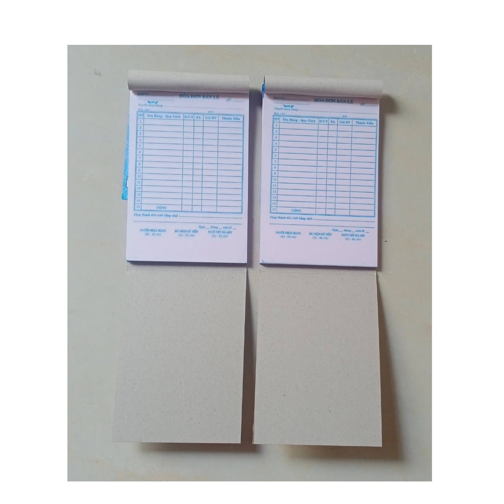 Combo 5 quyển Hóa đơn bán lẻ 2 liên cm 50 bộ có đế lót chống lem