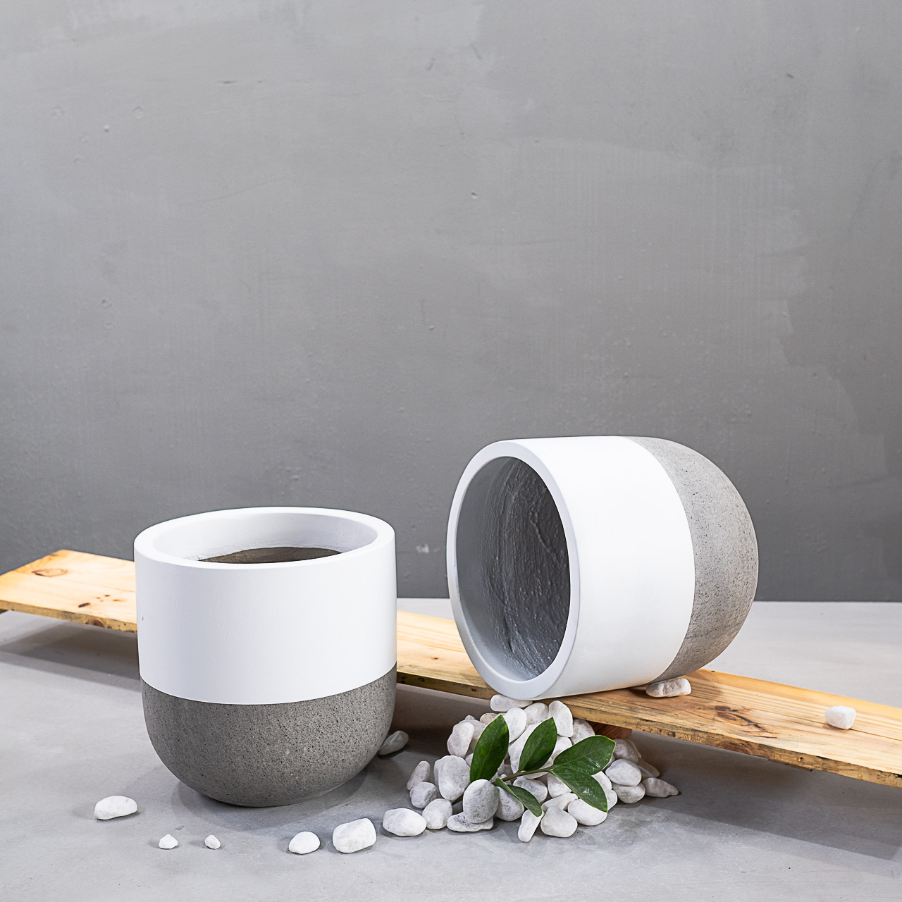 Combo 2 Chậu Trồng Cây Xi Măng Đá Mài Hình Trứng SN20