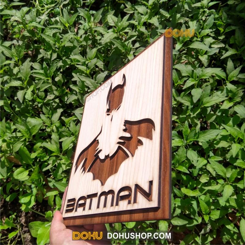 Tranh Treo Tường Batman Bằng Gỗ Handmade DOHU009: Người Dơi Batman - Thiết Kế Đơn Giản, Độc Đáo, Sang Trọng