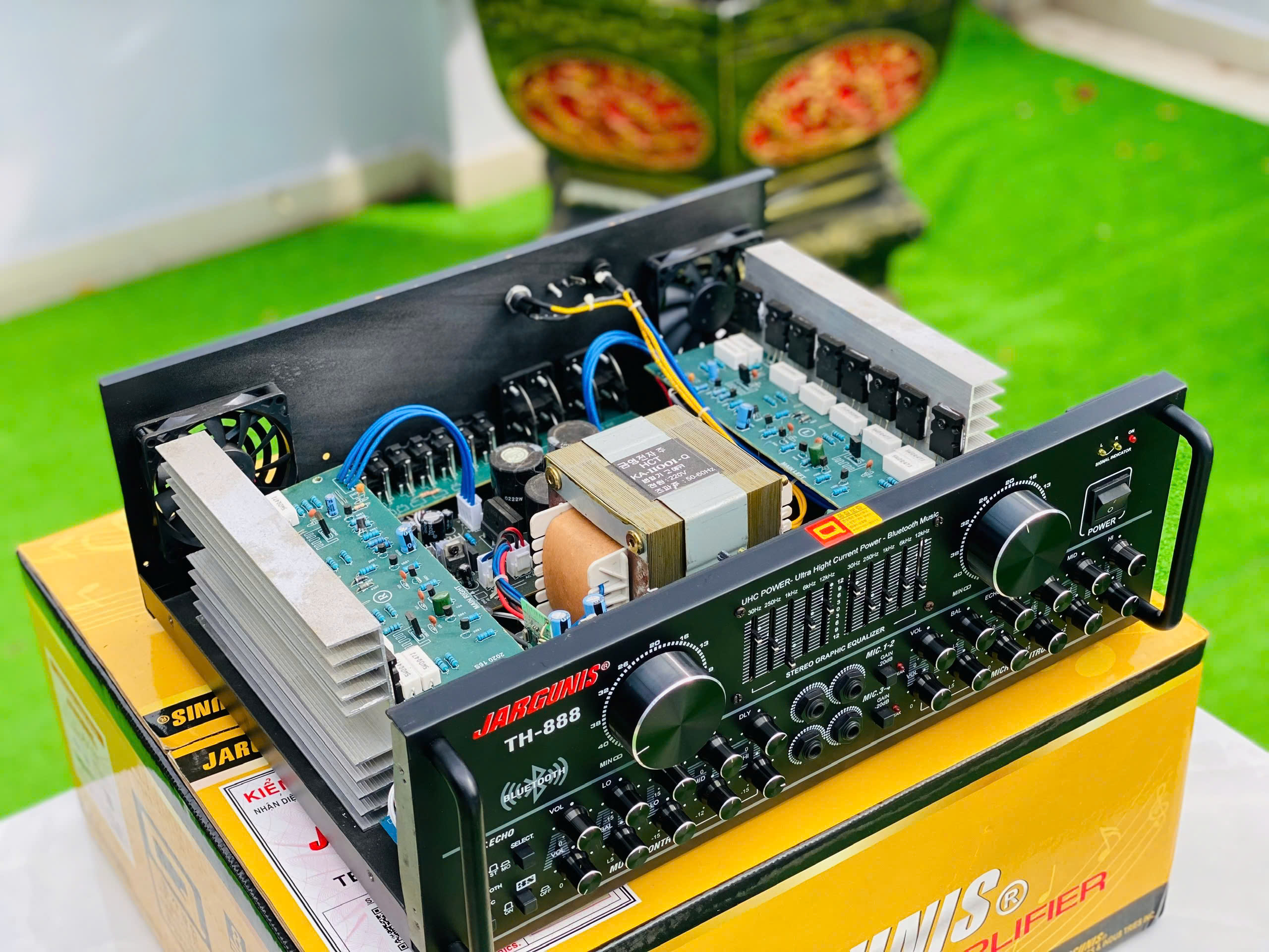 Amply Hát Karaoke Cực Hay MTMAX TH888 Bluetooth Công Suất 900W Cực Đại, 16Ω Chuyên Dùng Hát Karaoke, Nghe Nhac, Hội Trường, Phát Biểu, Hàng Chính Hãng