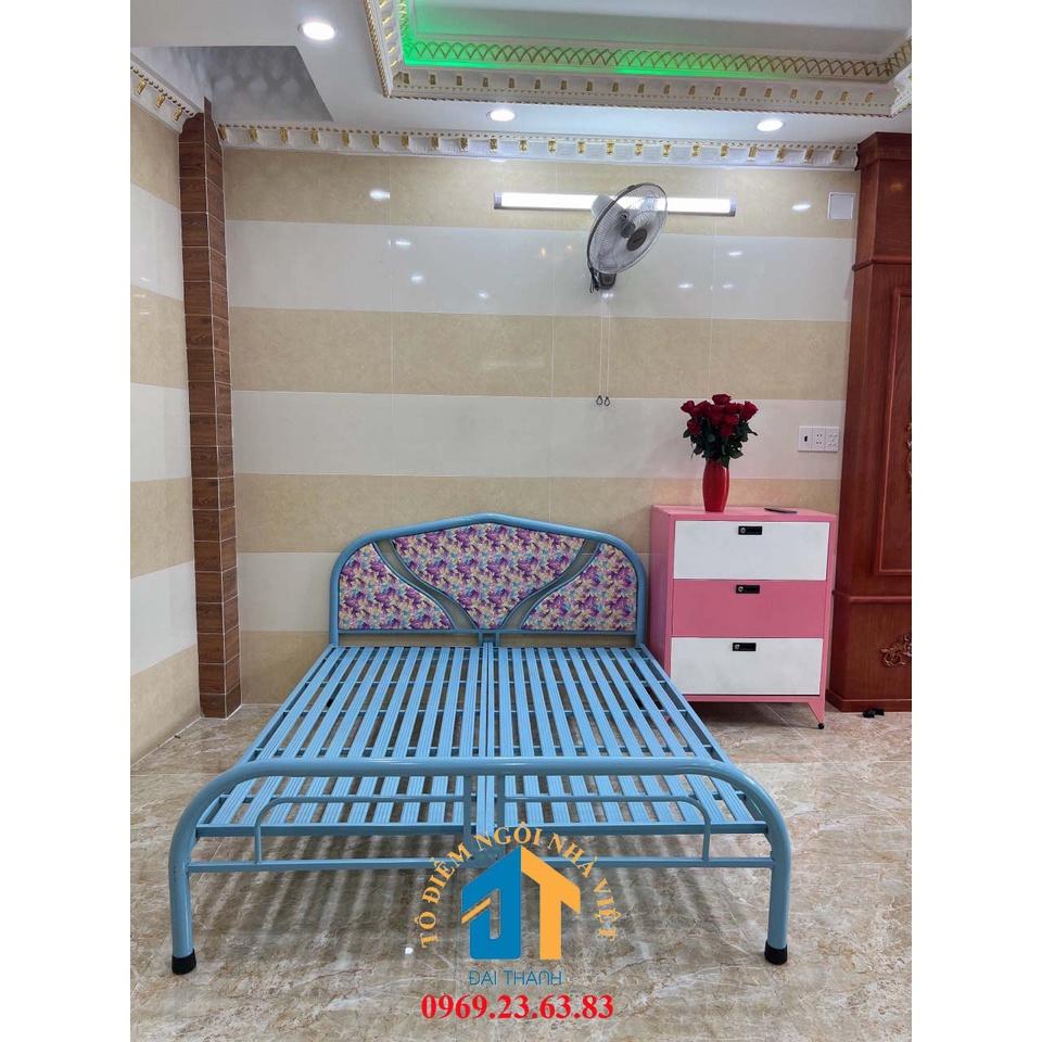 Giường sắt cao ĐẠI THÀNH cấp mẫu mới 1m8X2m màu xanh