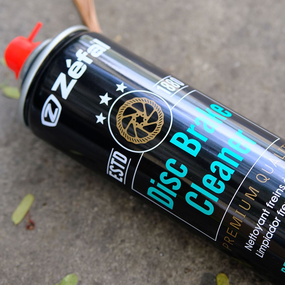 Vệ sinh bảo dưỡng thắng dĩa ZÉFAL DISC BRAKE CLEANER 400ml