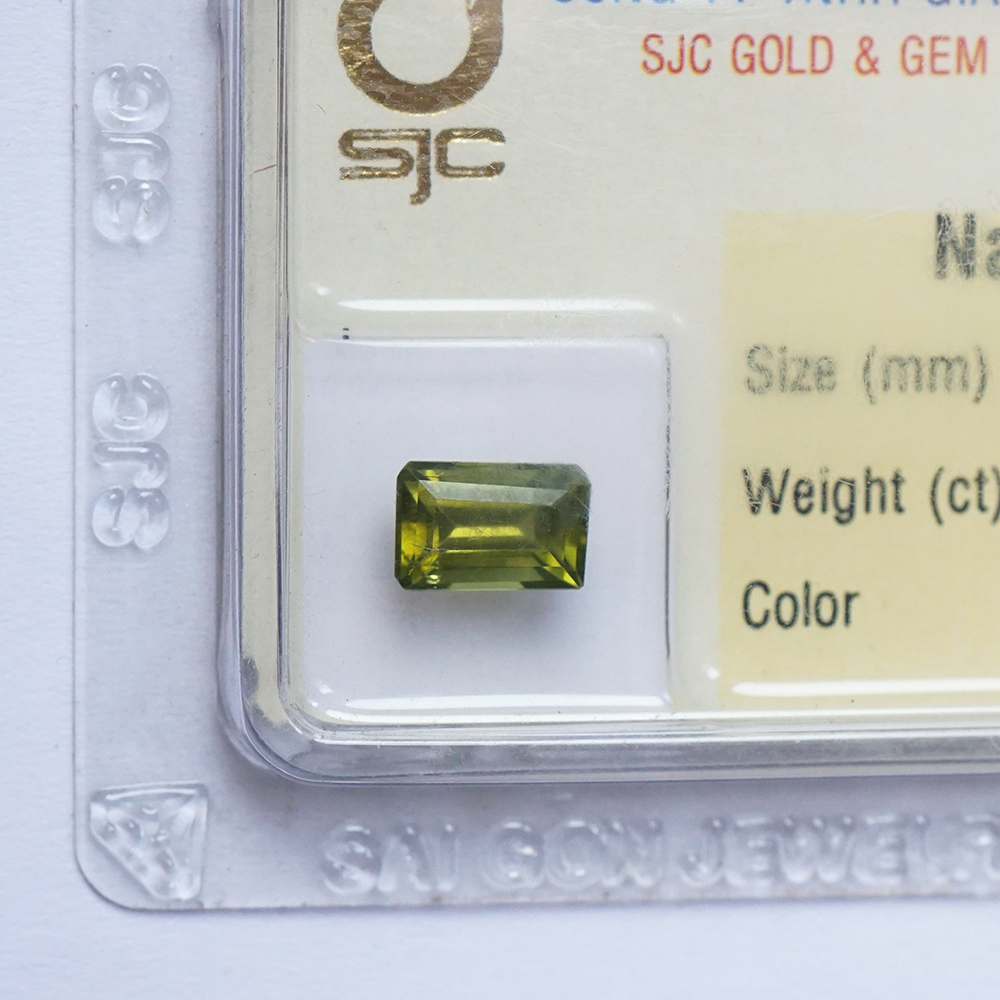 Mặt Đá Quý Peridot Ngọc Olivin Tự Nhiên Kiểm Định Mài Giác Chữ Nhật