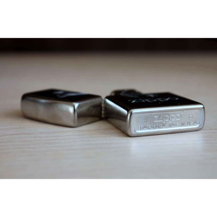 Bật Lửa Zippo Flame Street Chrome Chính Hãng Usa