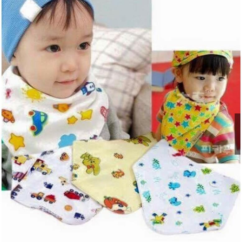 Combo 100 khăn tam giác cotton 2 lớp cao cấp, yếm tam giác có cúc bấm cho bé