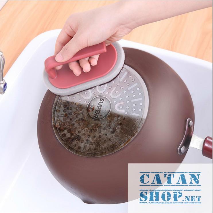 Bàn Chải Chà Cọ Rửa băng giấy nhám, bàn chải Vệ Sinh Nhà Bếp Nhà Tắm Có Tay Cầm GD396-BCGiayNham