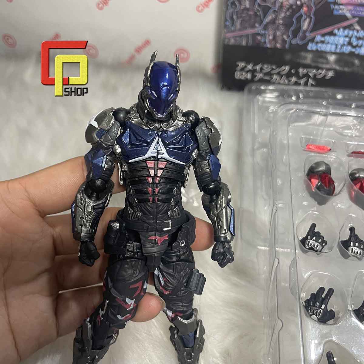Mô hình Batman Arkham Knight Yamaguchi - Figure Action Batman SHF - Batman có khớp