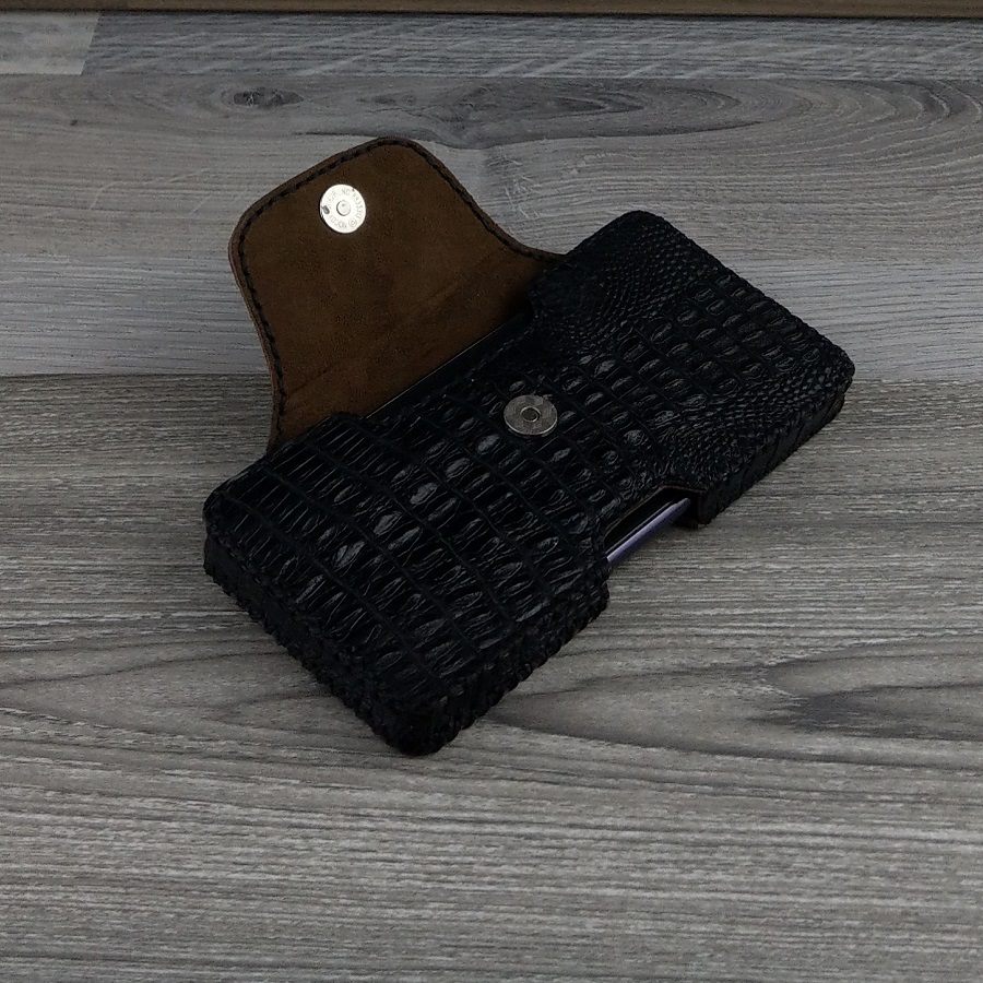 Bao Da Đeo Lưng dành cho Iphone 11 Da Cá Sấu