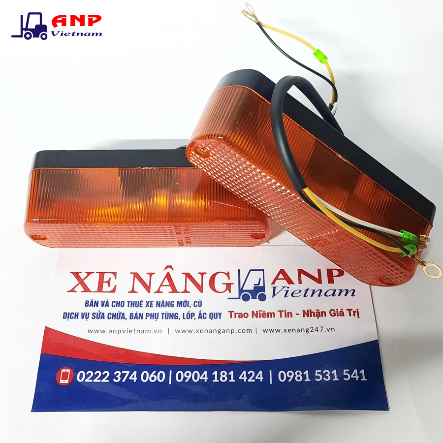 Đèn xi nhan trước xe nâng