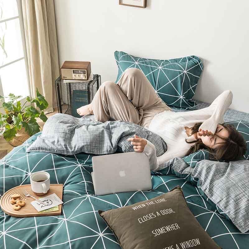 Bộ chăn ga Cotton Poly họa tiết bàn cờ xanh mẫu mới - Hàng nhập khẩu