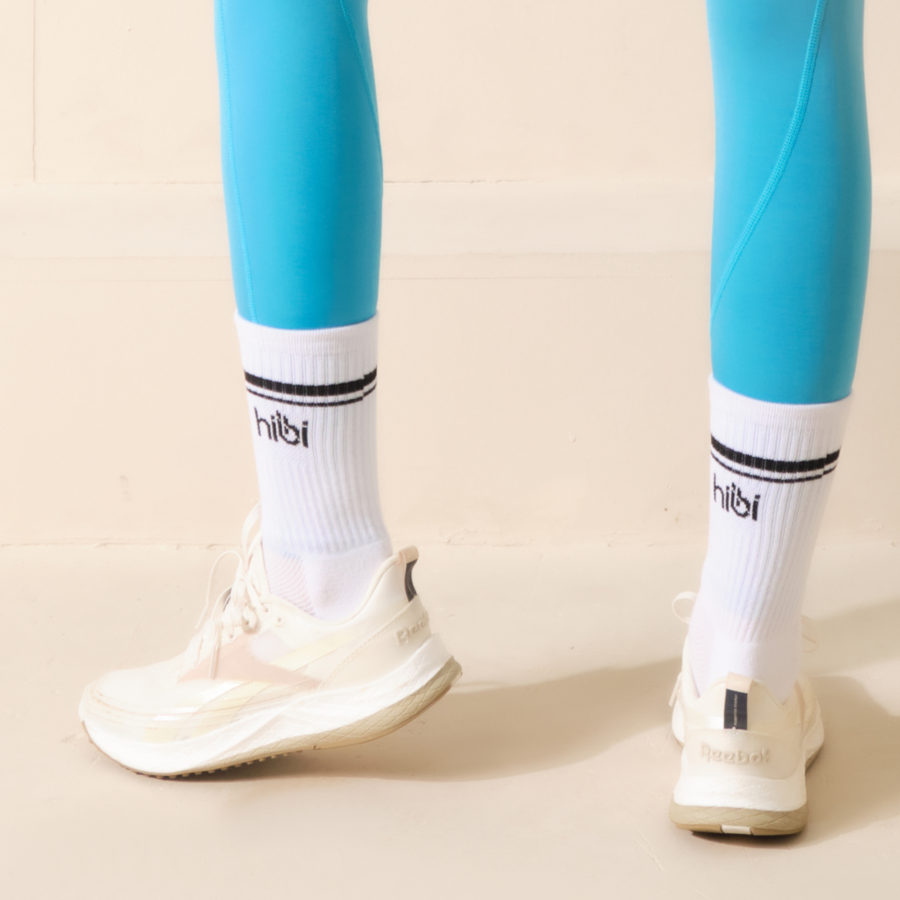 Hình ảnh Tất thể thao Hibi Sports A010 Cotton cổ cao có đệm chống hôi chân và bo chống trượt