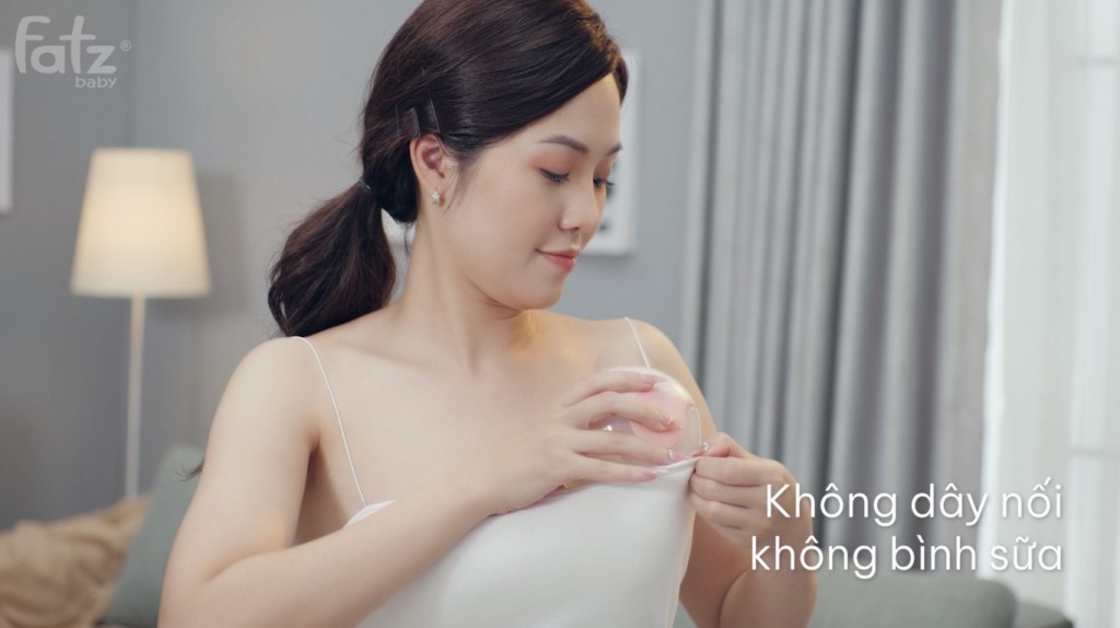 MÁY HÚT SỮA ĐIỆN RẢNH TAY VÀ KHÔNG DÂY CÓ PIN SẠC FREEMAX 2 FATZBABY FB1202CW /2 CHIẾC