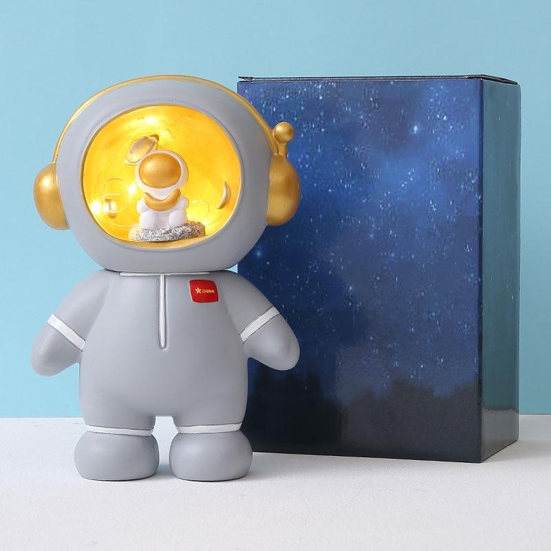 Đèn ngủ phi hành gia Astronaut dễ thương trang trí phòng ngủ