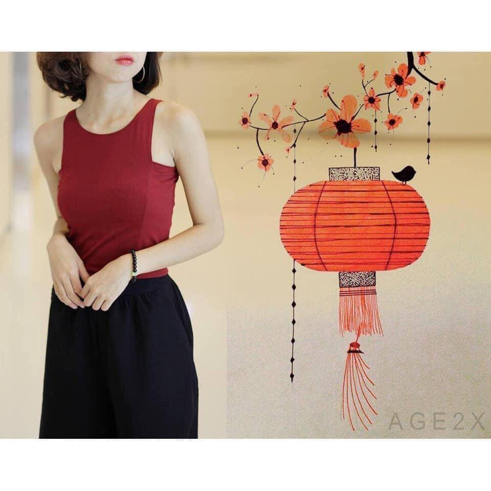 Áo croptop màu đỏ