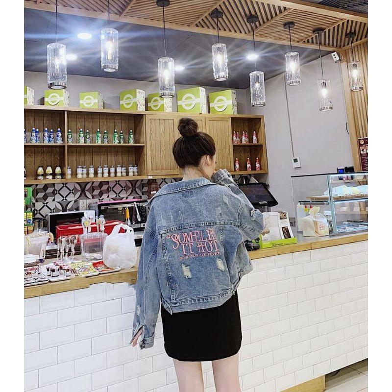 Áo Khoác Jeans Thêu Chữ