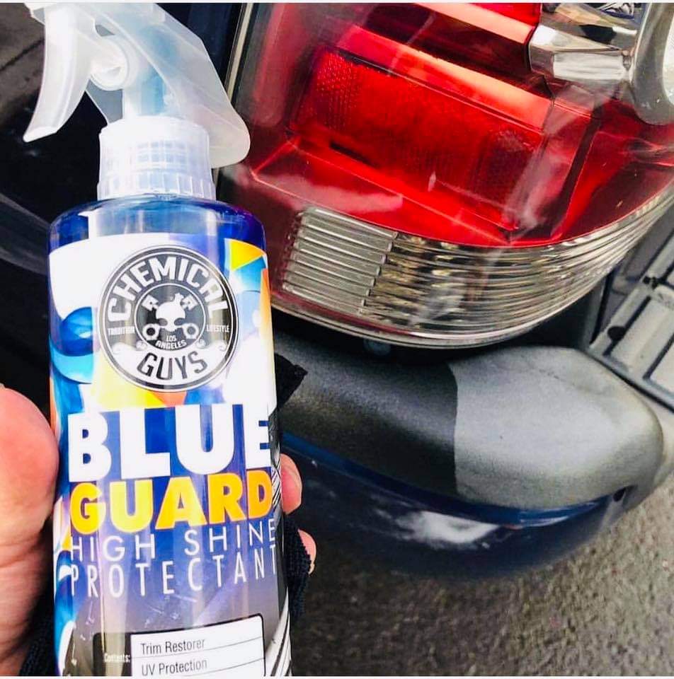 BẢO DƯỠNG PHỤC HỒI ĐỘ MỚI, BÓNG CHO NHỰA VÀ CAO SU CHEMICAL GUYS BLUE GUARD II WET LOOK PREMIUM DRESSING 16OZ 473ML