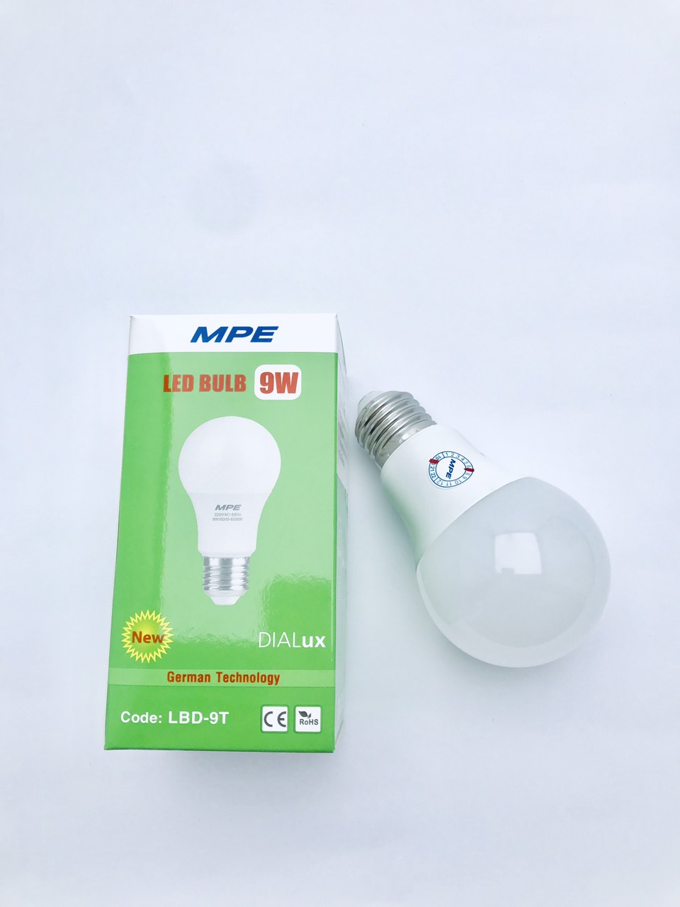 COMBO 4 ĐÈN LED BULB - ÁNH SÁNG TRẮNG - ÁNH SÁNG LIÊN TỤC TỐT CHO THỊ LỰC - 9W MPE LBD-9T