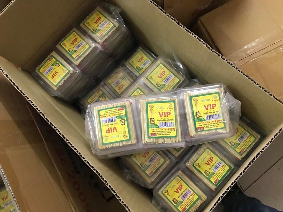 Lốc 30 hộp tăm vip mika