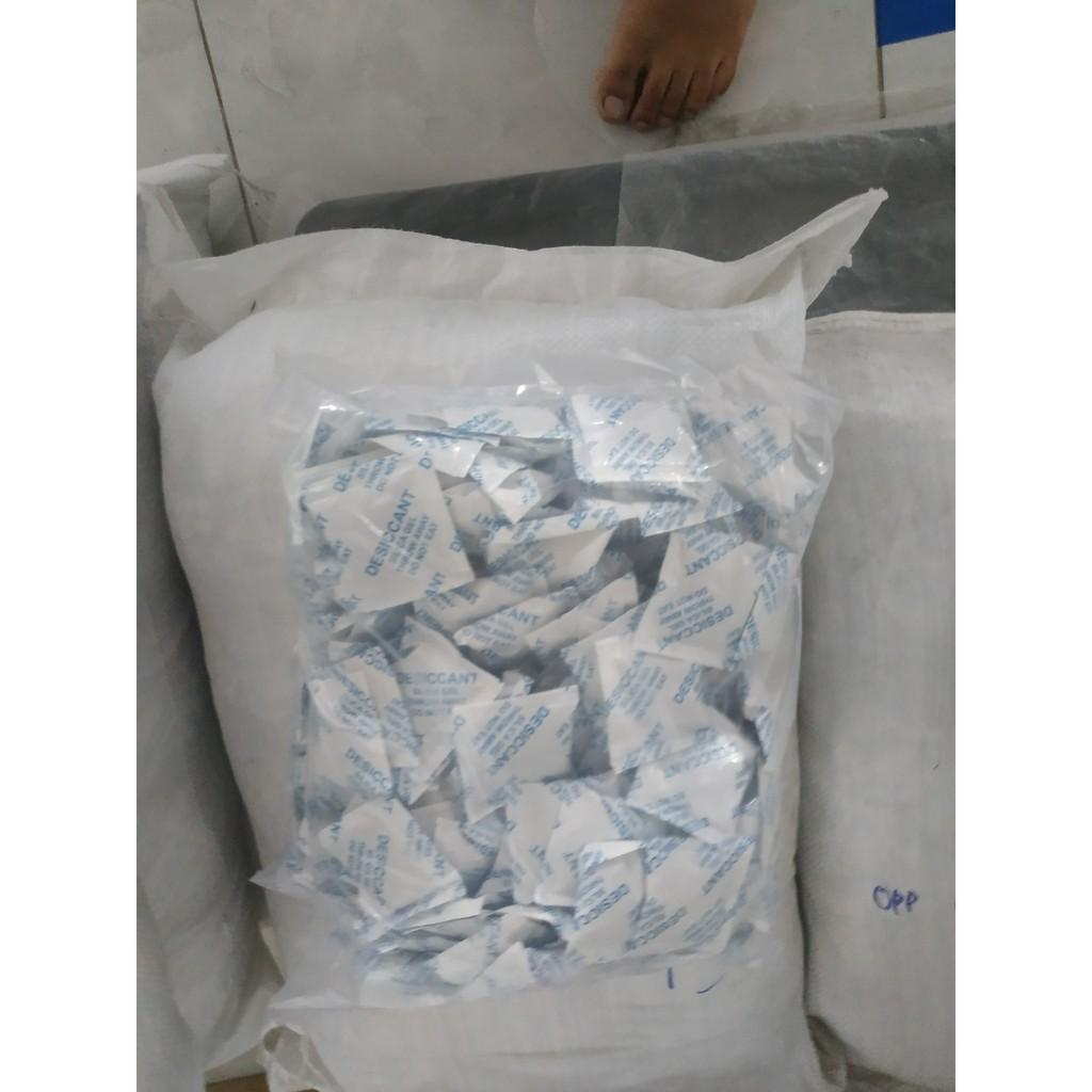 Gói hút 500 gram dùng cho nội thất, hút ẩm tủ quần áo, két sắt gia đình, bảo quản thực phẩm các loại