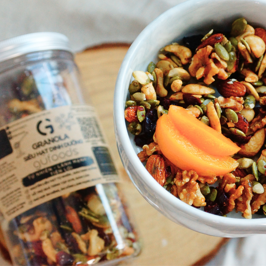 Granola thuần chay nướng mật dừa nước GUfoods - Dinh dưỡng, Tiện lợi, Thơm ngon, Giàu lợi ích sức khỏe