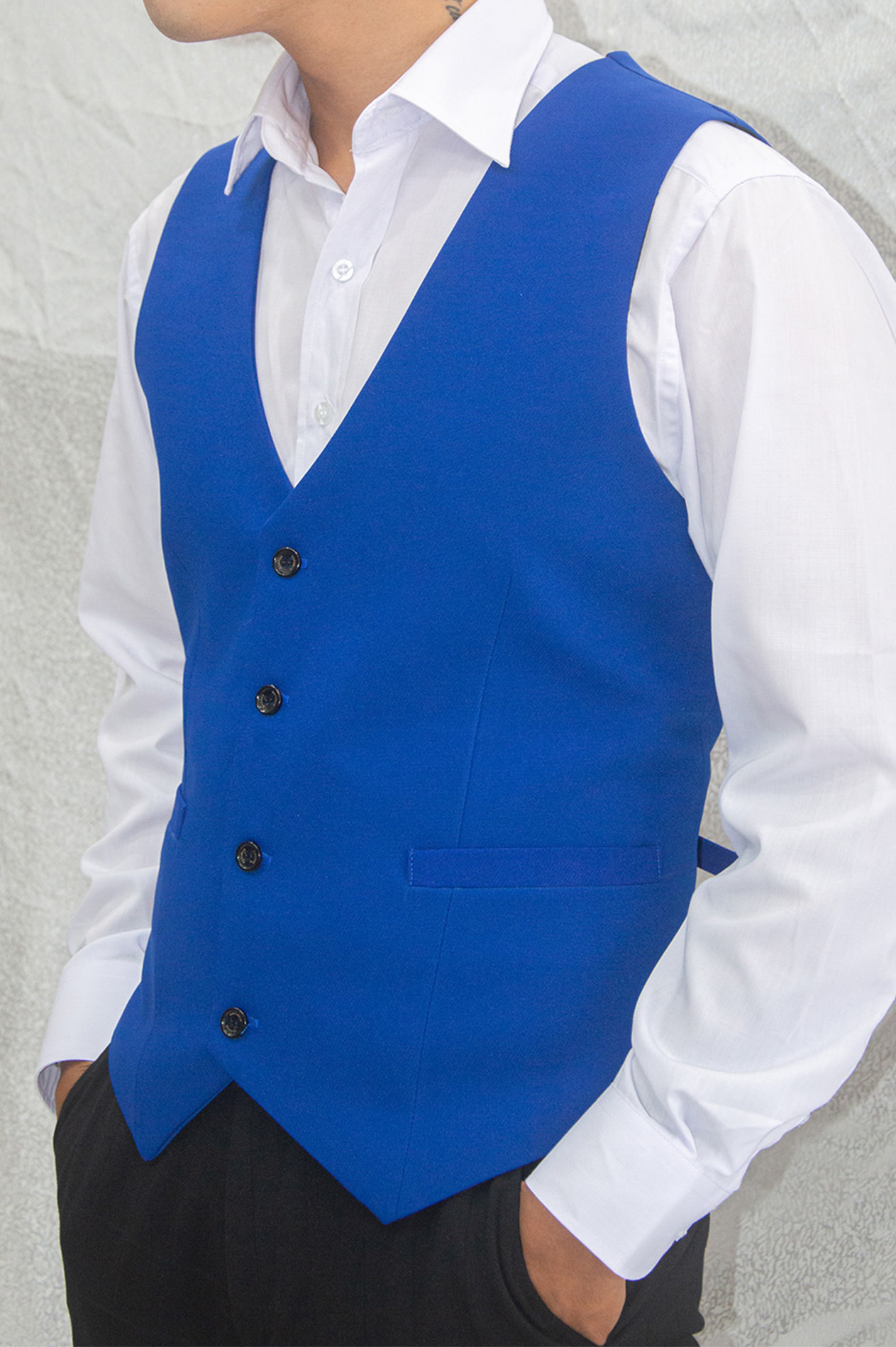Áo gile nam ôm body màu xanh coban chất liệu vải dày mịn