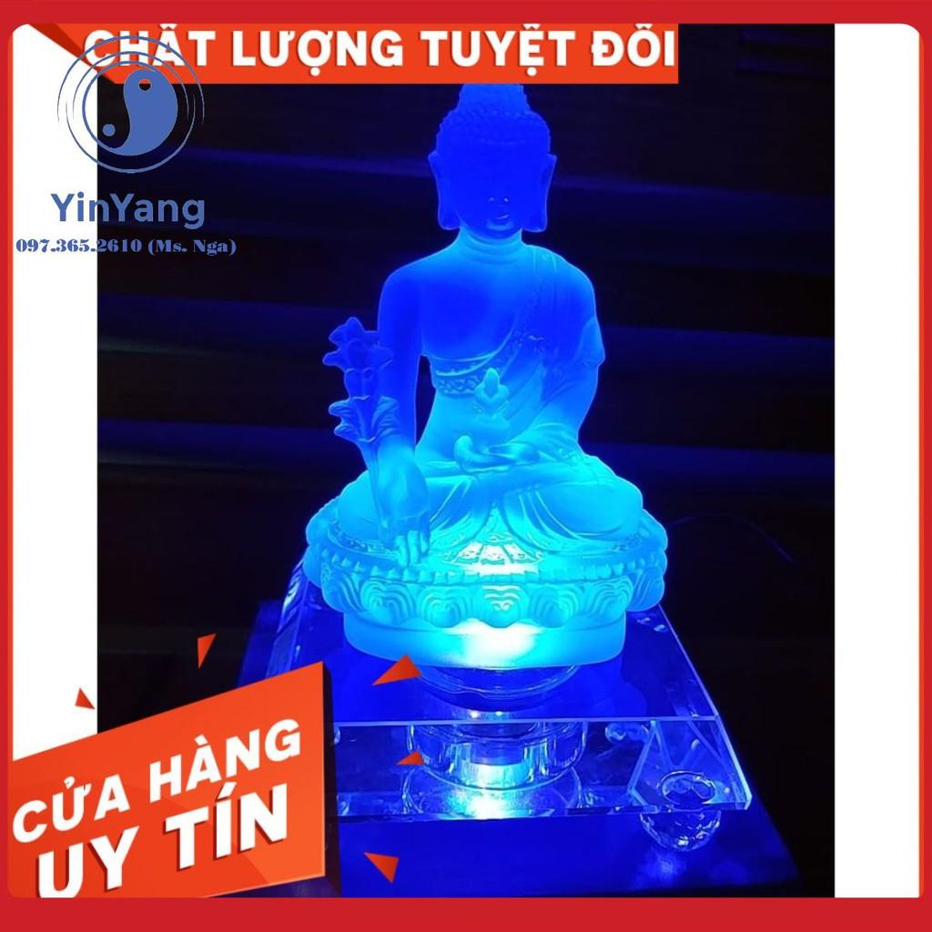 Đế đèn led pha lê đổi màu làm sáng tượng, trang trí