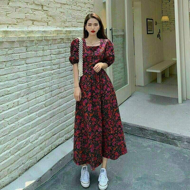 Đầm Xoè Hoa Tay Phồng Cổ Vuông