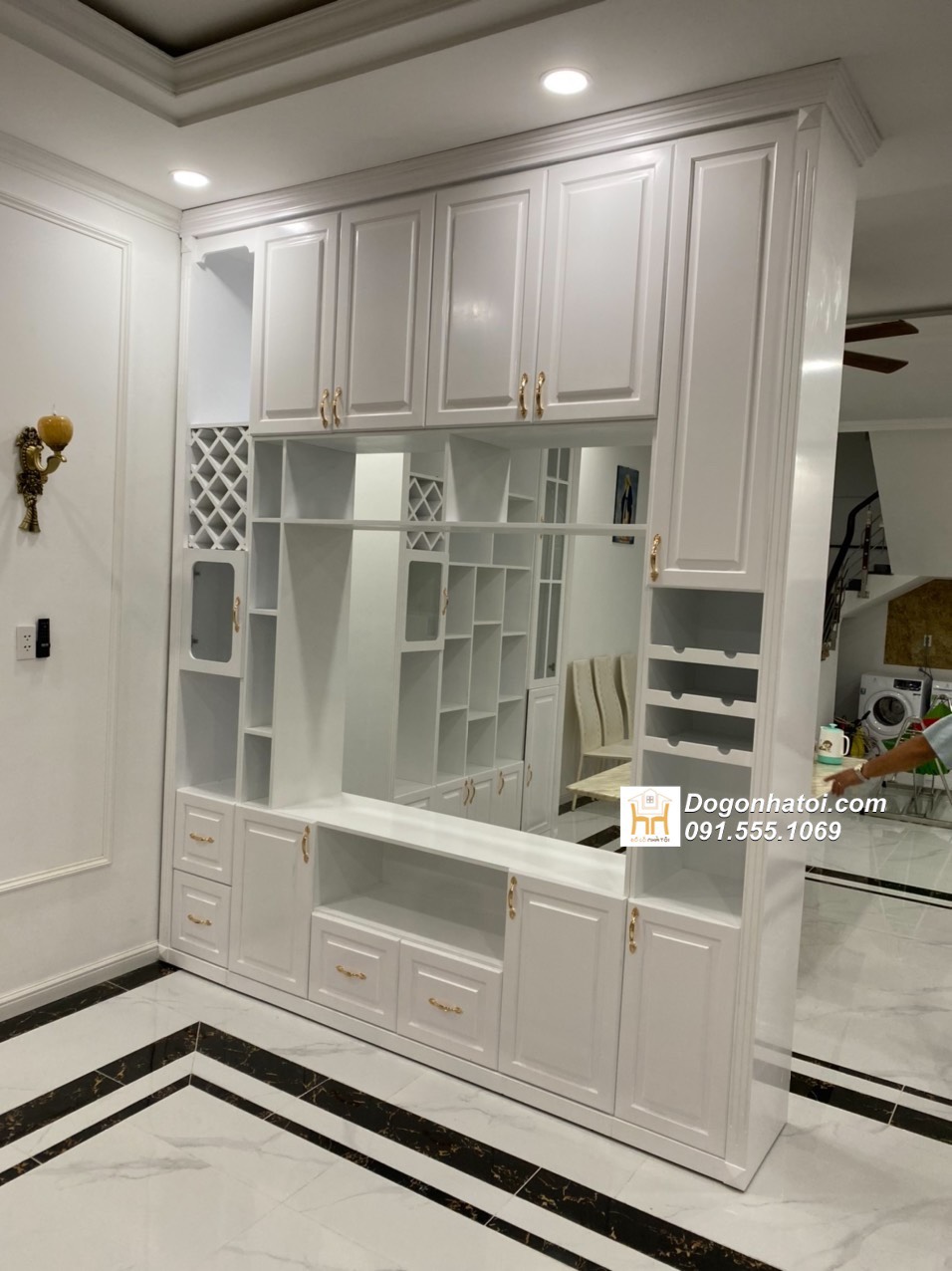 Kệ Tivi Phòng Khách Kết Hợp Tủ Rượu Hiện Đại 2m4 X 2m6 - TR615