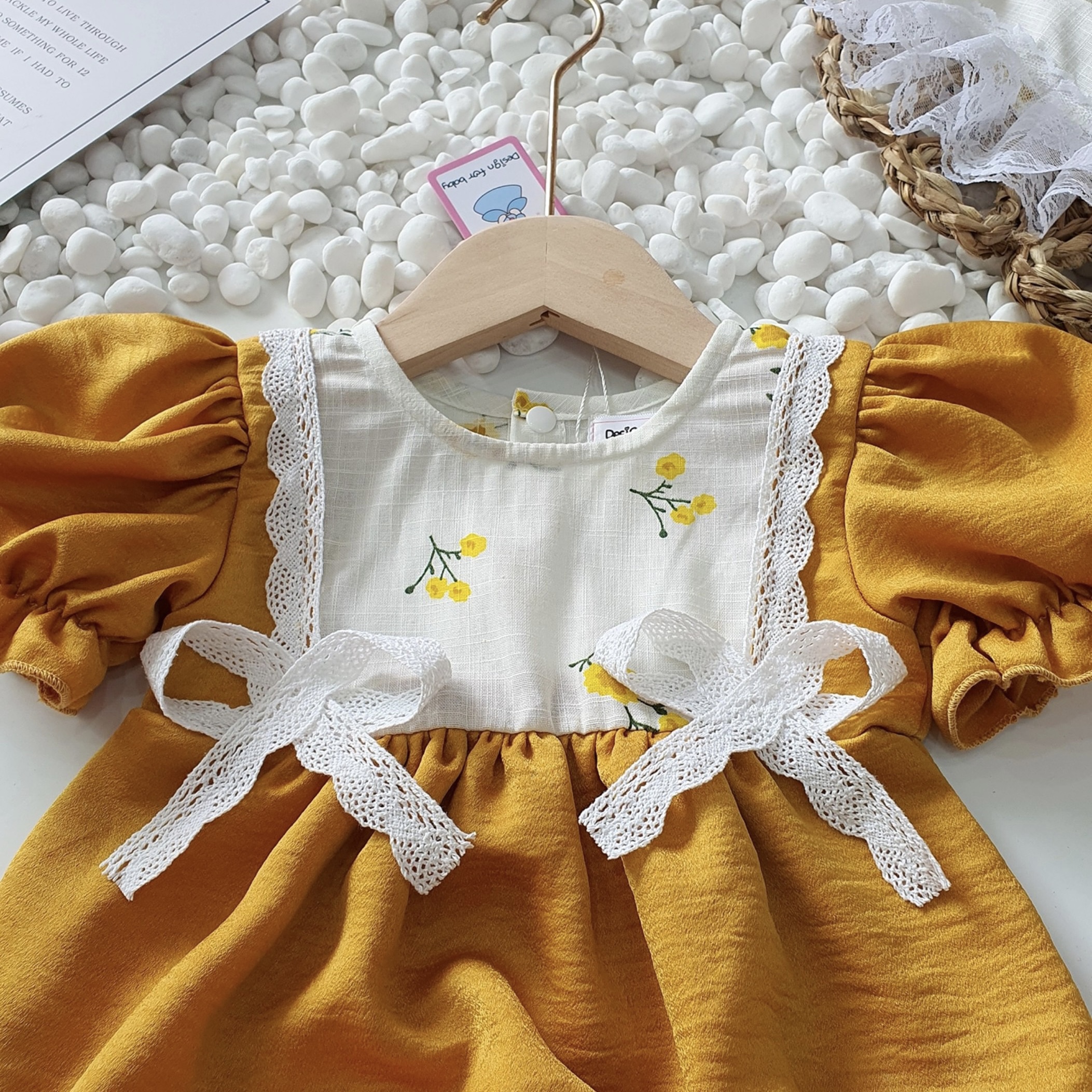  Body Lụa Vàng NHÍM XÙ KIDS Cho Bé Gái Sơ Sinh, Đầy Tháng, Thôi Nôi, Sinh Nhật A425