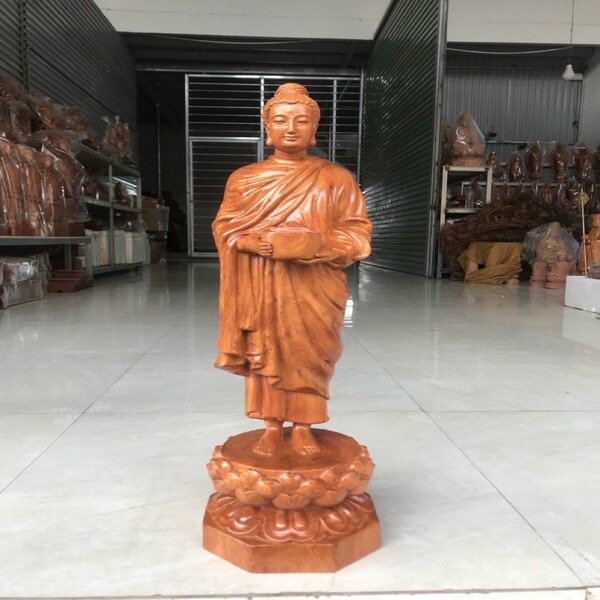 Tượng Phật Thích Ca Khất Thực