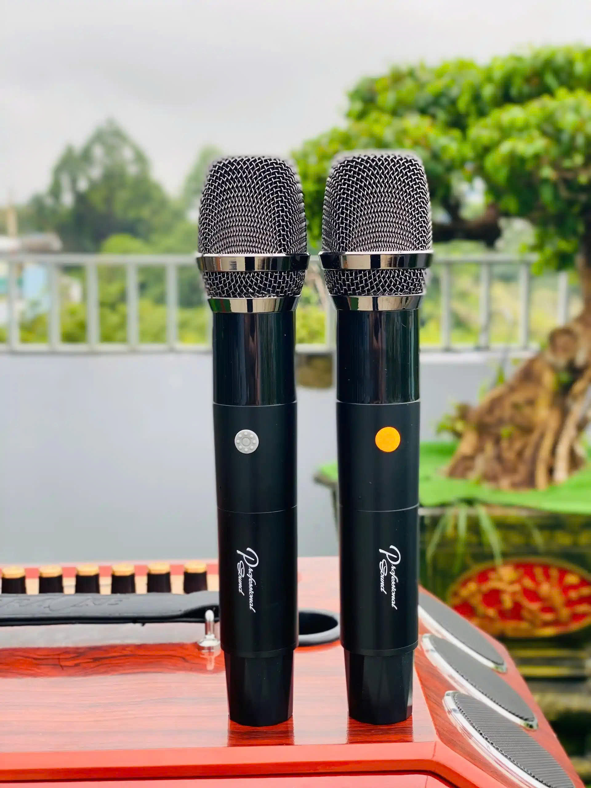Loa Karaoke Xách Tay Cao Cấp MTMAX V3 Pro 16 Đường Tiếng, Hệ Thống Bass Đôi 20, 2 Treble, 12 Trung, Công Suất Mạnh Mẽ 350W-500W, Công Nghệ DSP Hiện Đại, Micro Không Dây Chống Hú hàng nhập khẩu