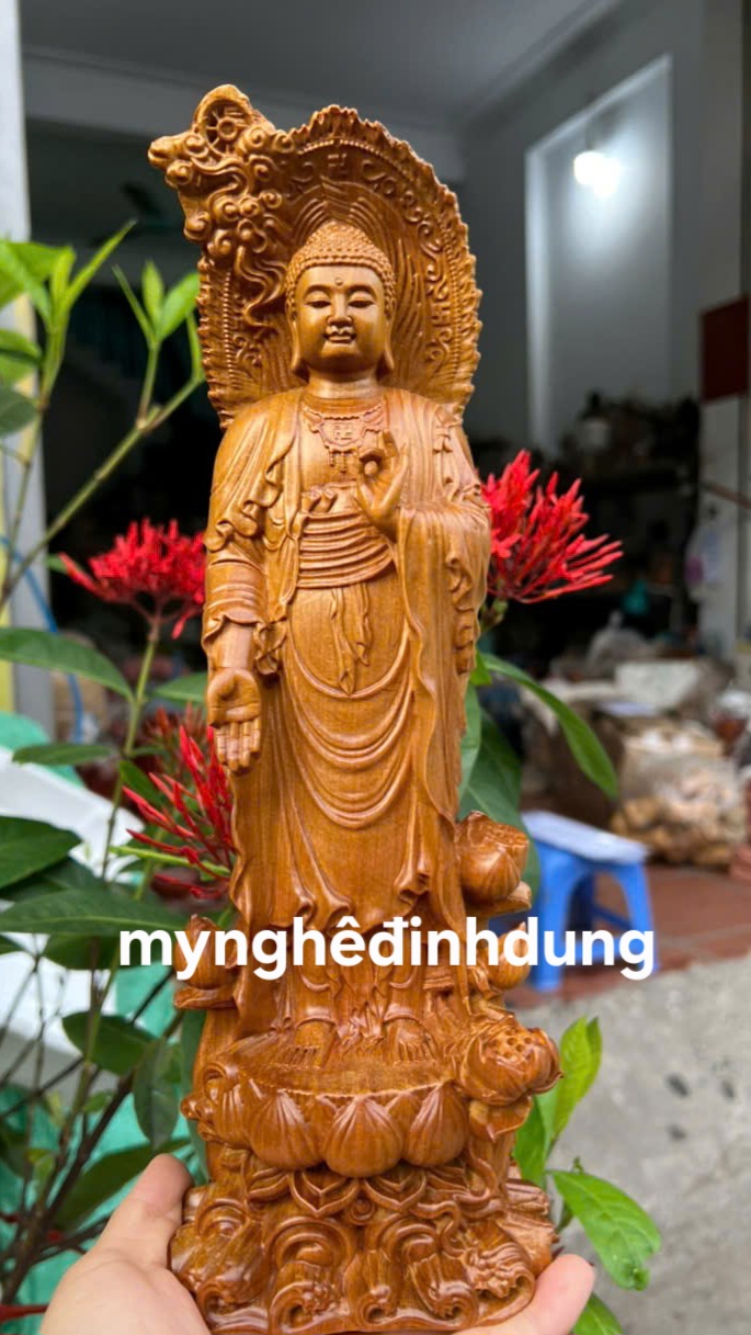 Tượng phật adiđa bằng gỗ bách xanh thơm nức cao 30x11x9cm