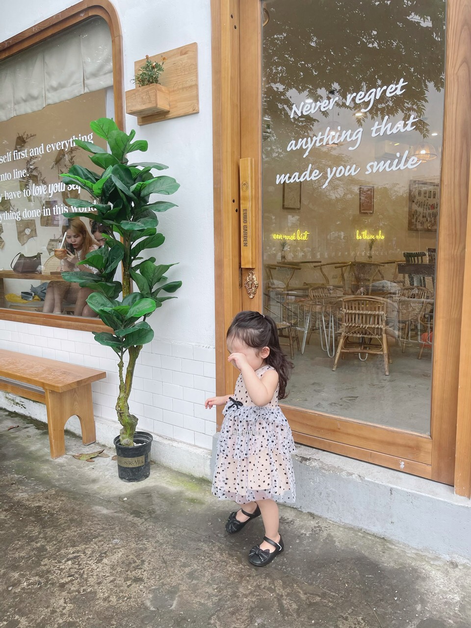 Váy tutu sao nhung đen Lennco